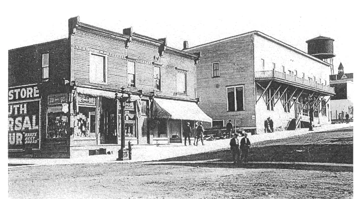 Chapman Street in 1912 with new street lights, hydrants and sidewalks